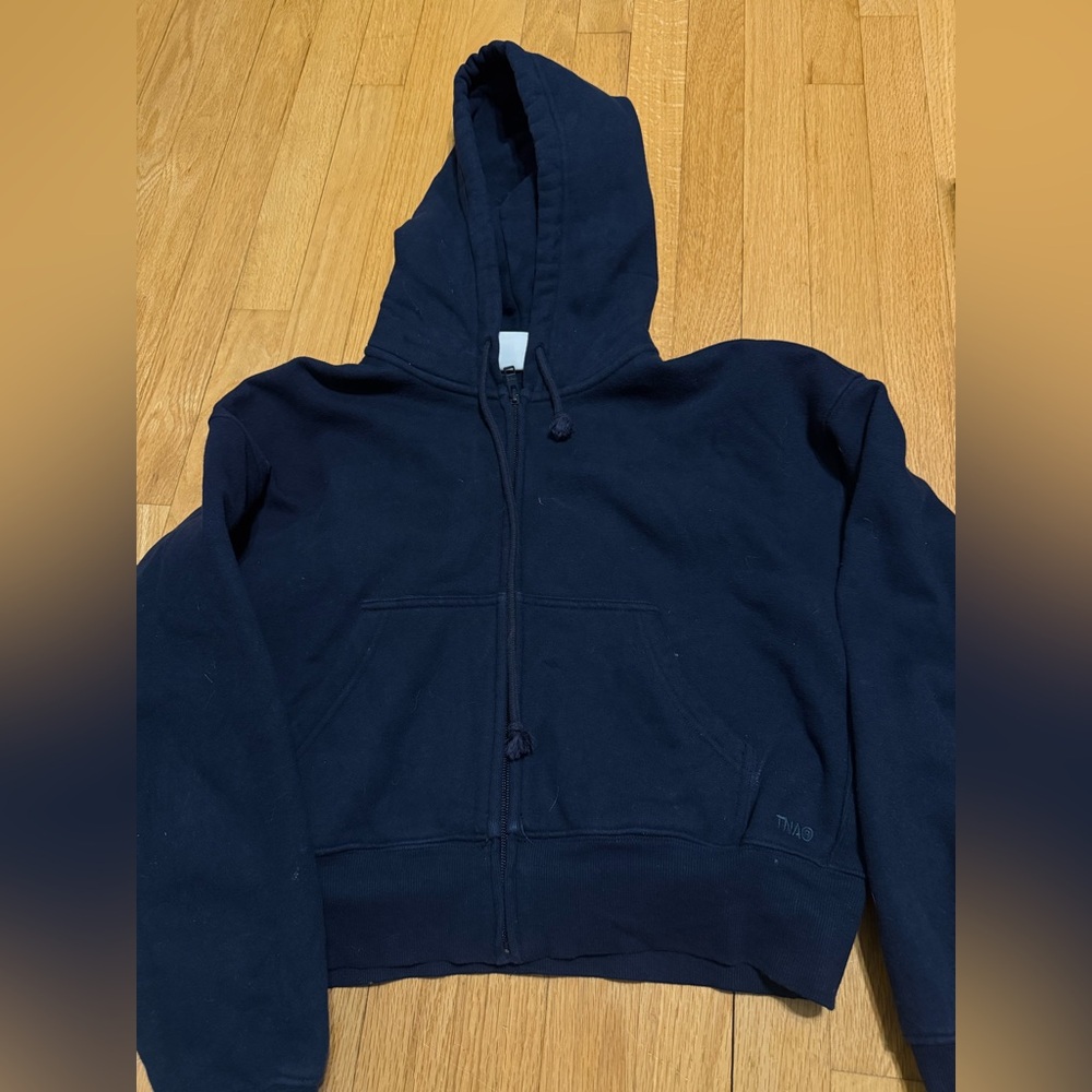 cropped zip up